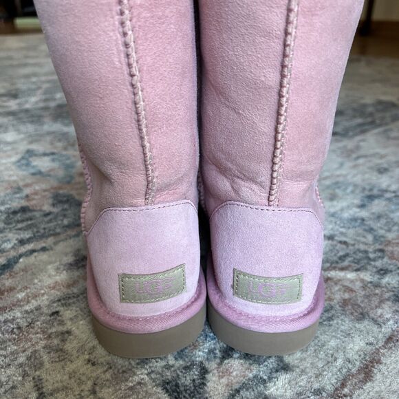 Women's Pink UGG Boots Classic Short Suede Very RARE Color - Picture 14 of 16